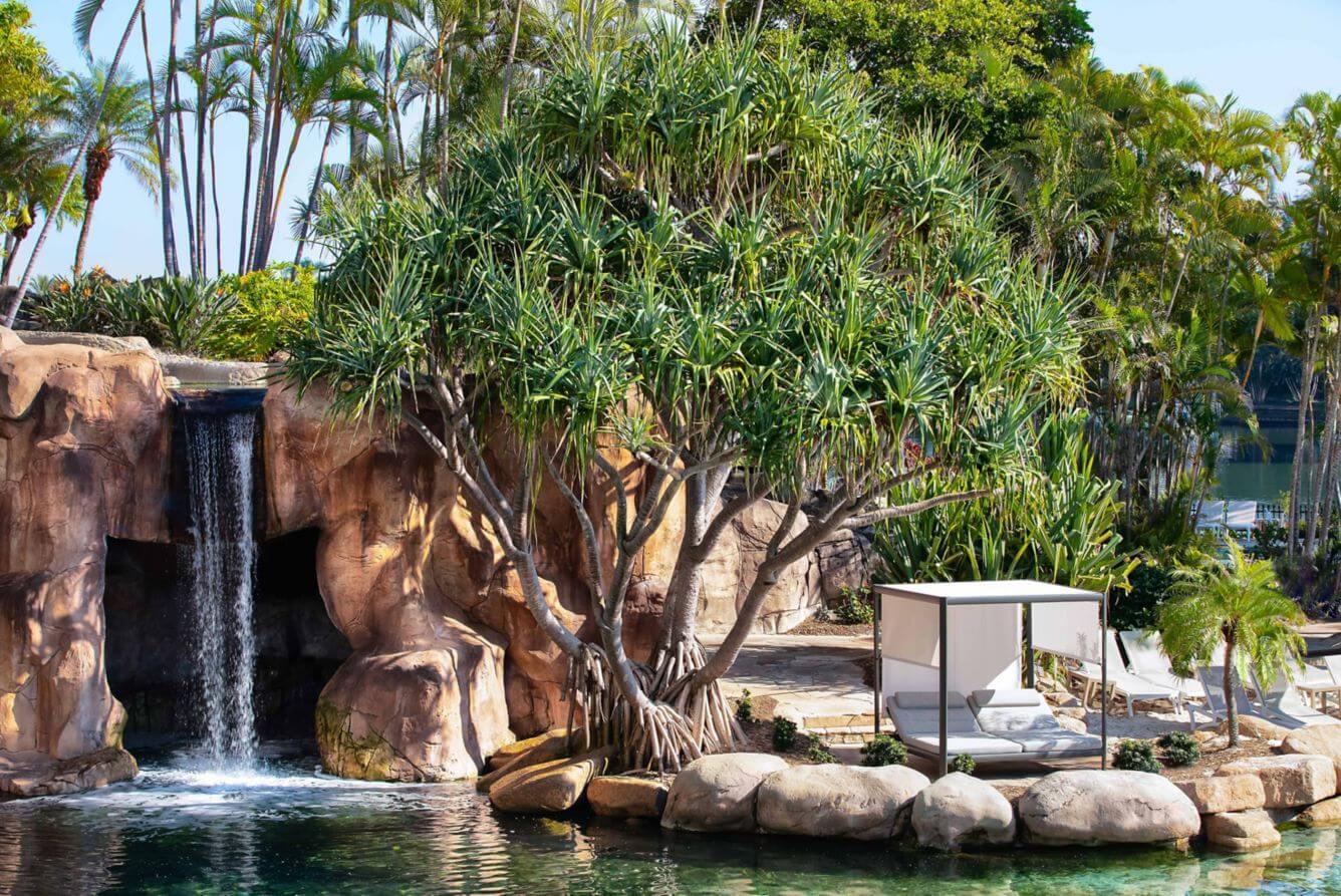 jw-oolsp-oolsp-outdoor-pool-cabana-41573-Classic-Hor