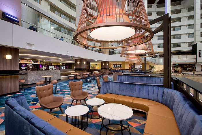 atrium-bar